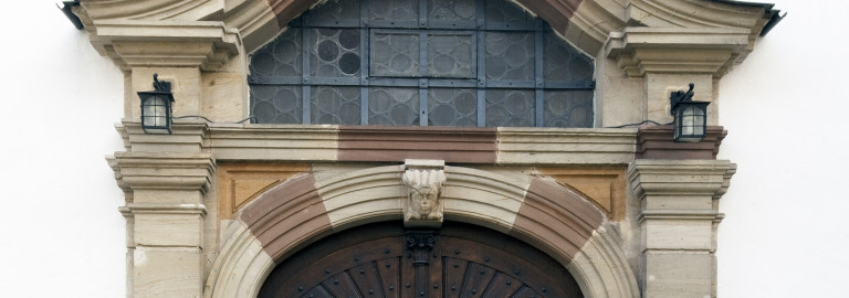 EingangsüreMichaelskirche